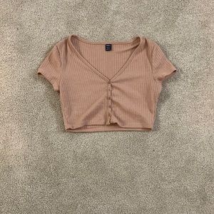 Button down v-neck crop top!